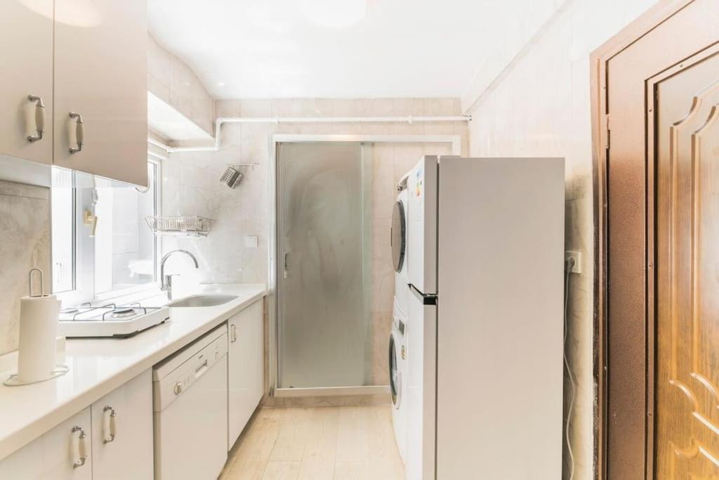 Beautiful 2Br House W/Ac 400Meters Taksim Square Leilighet Istanbul Eksteriør bilde